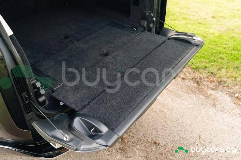 Land Rover Range Rover Серый