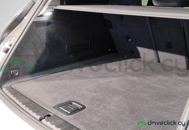 BMW iX White