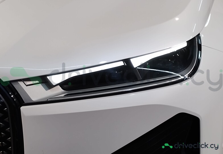BMW iX White