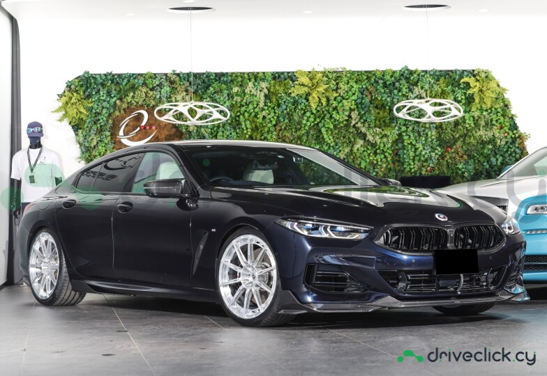 BMW 8 series Black