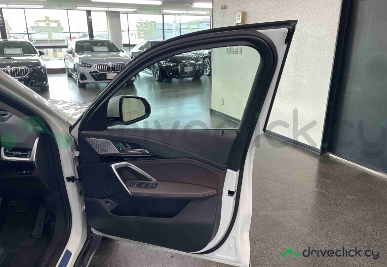 BMW X1 White