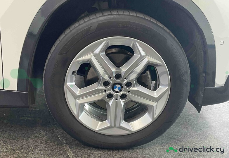 BMW X1 White
