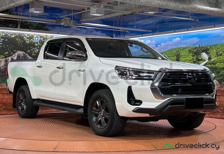 Toyota Hilux White