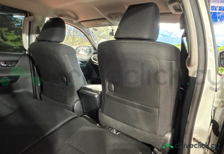 Toyota Hilux White