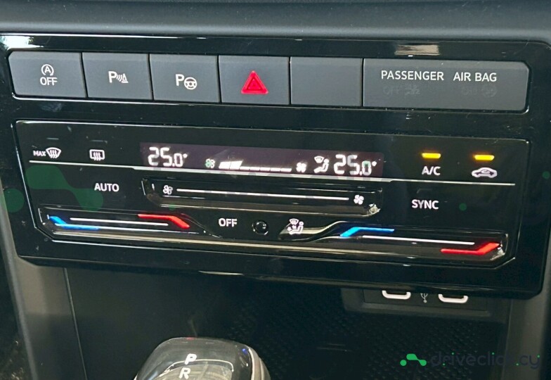 Volkswagen T-Cross White