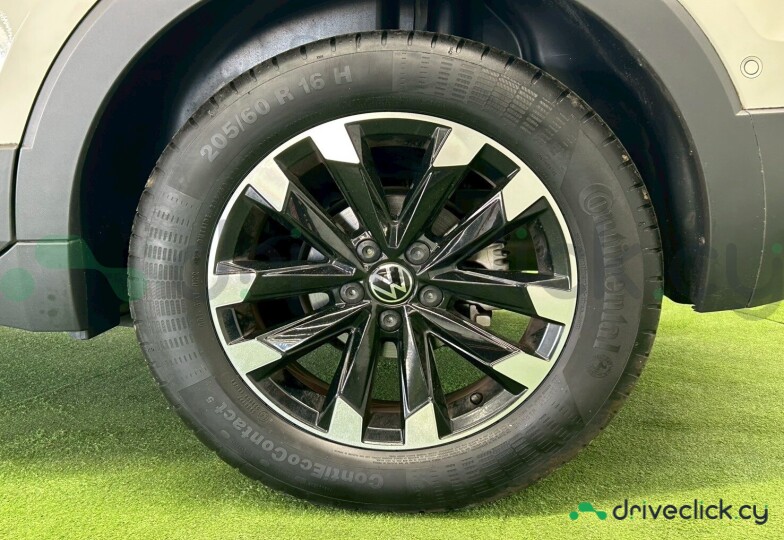 Volkswagen T-Cross White