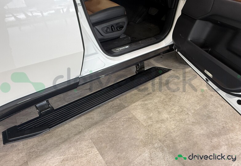 Lexus GX White