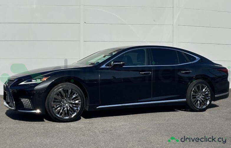 Lexus LS Black