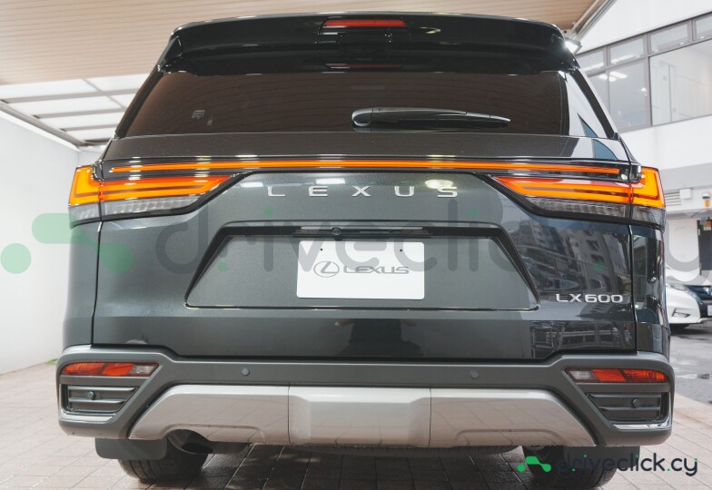 Lexus LX Black