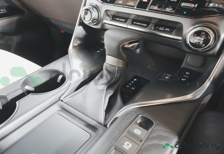 Lexus LX Black