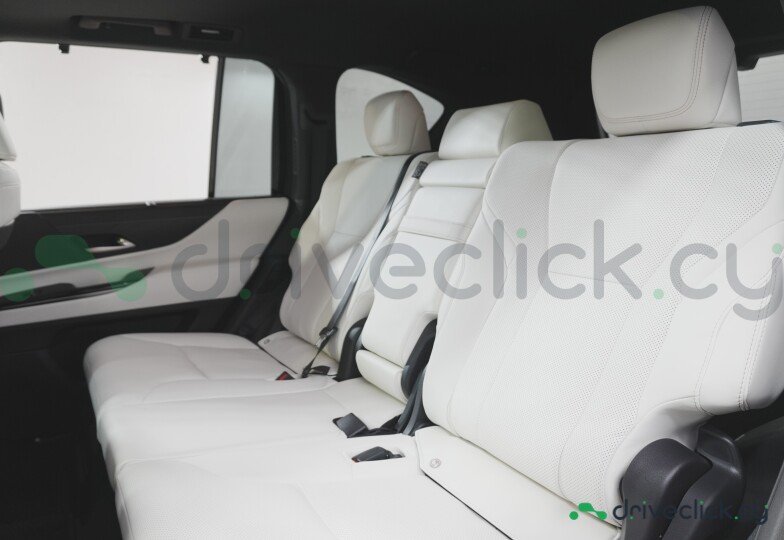 Lexus LX Black