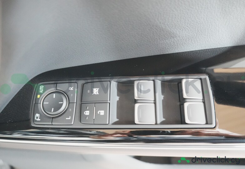 Lexus LX Black