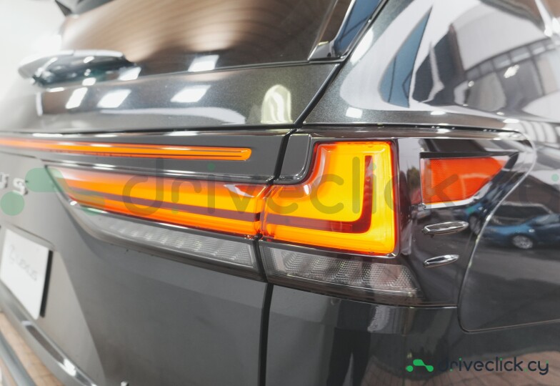 Lexus LX Black