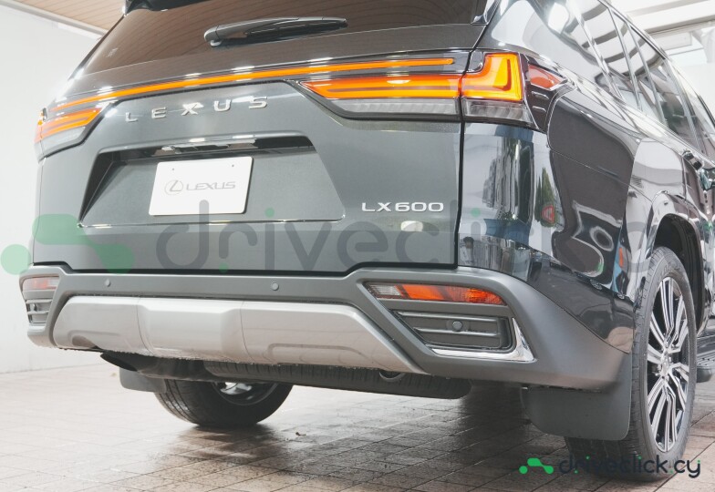 Lexus LX Black