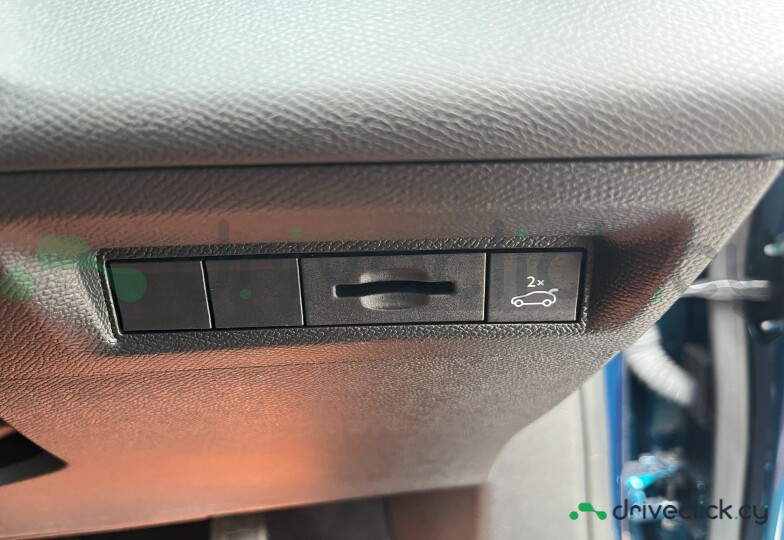 Peugeot 408 Blue