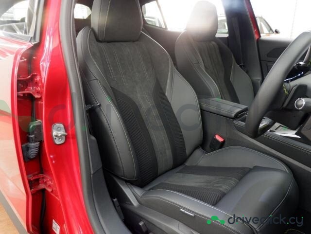 Peugeot 408 Red