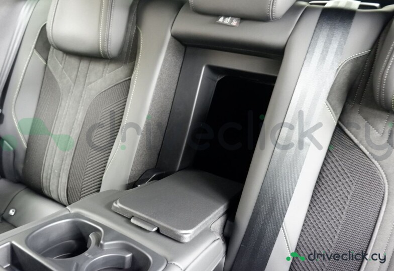 Peugeot 408 Red