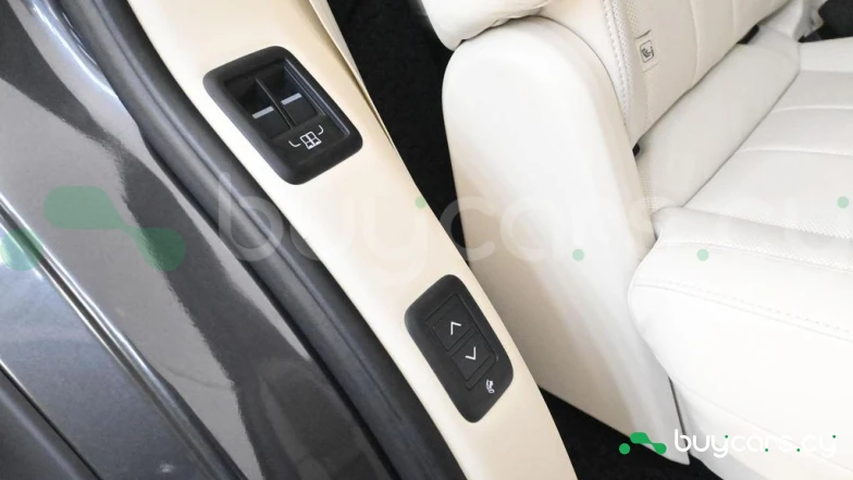 Land Rover Range Rover Серый