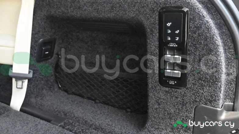 Land Rover Range Rover Серый