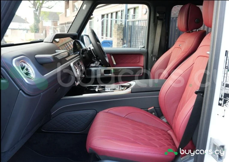 Mercedes G-class Белый