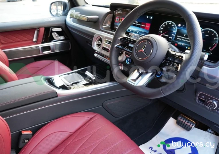 Mercedes G-class Белый