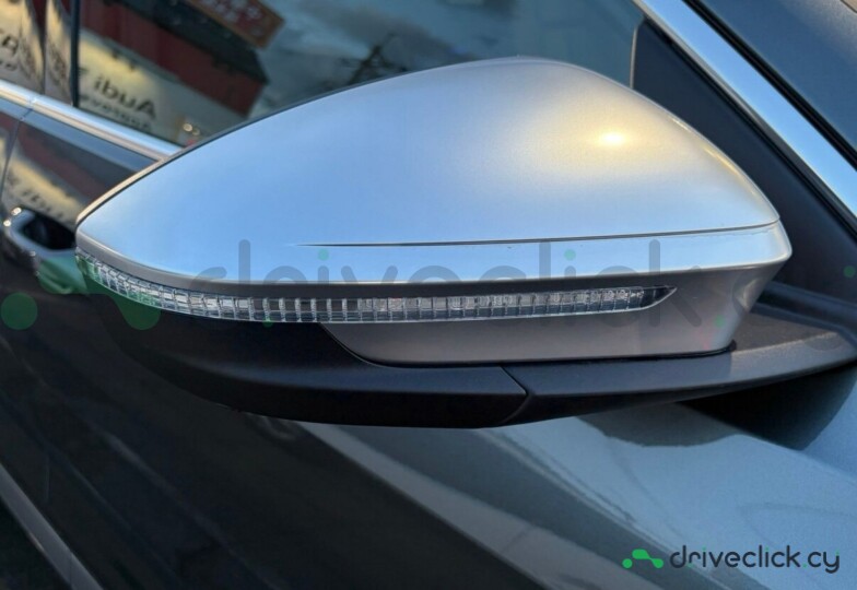 Audi SQ5 Grey