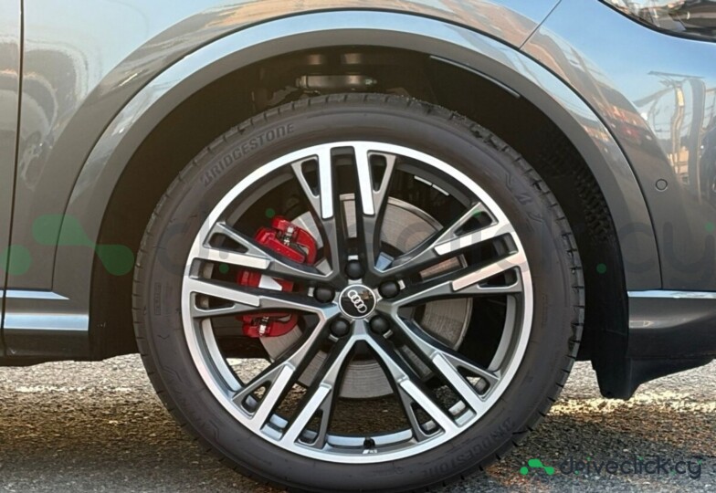 Audi SQ5 Grey