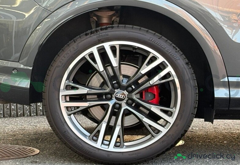 Audi SQ5 Grey