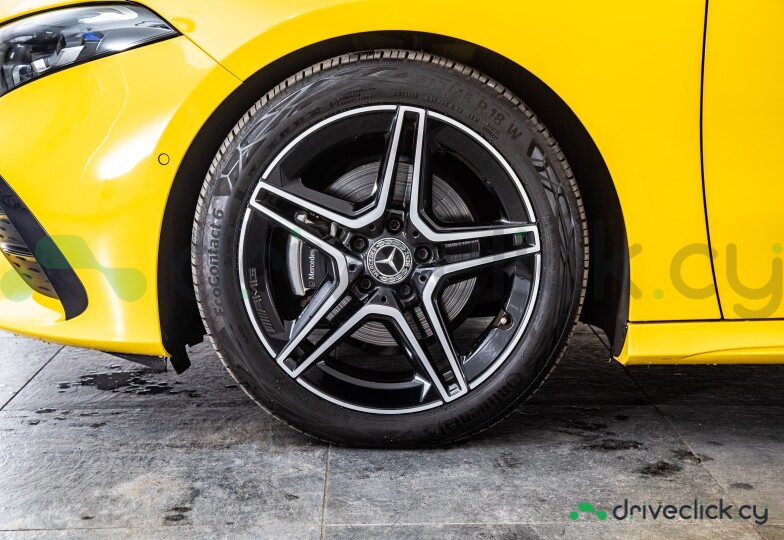 Mercedes A-class Yellow