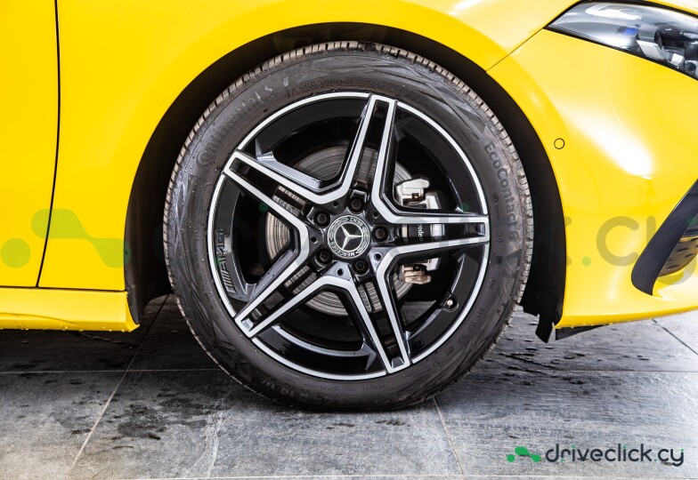 Mercedes A-class Yellow