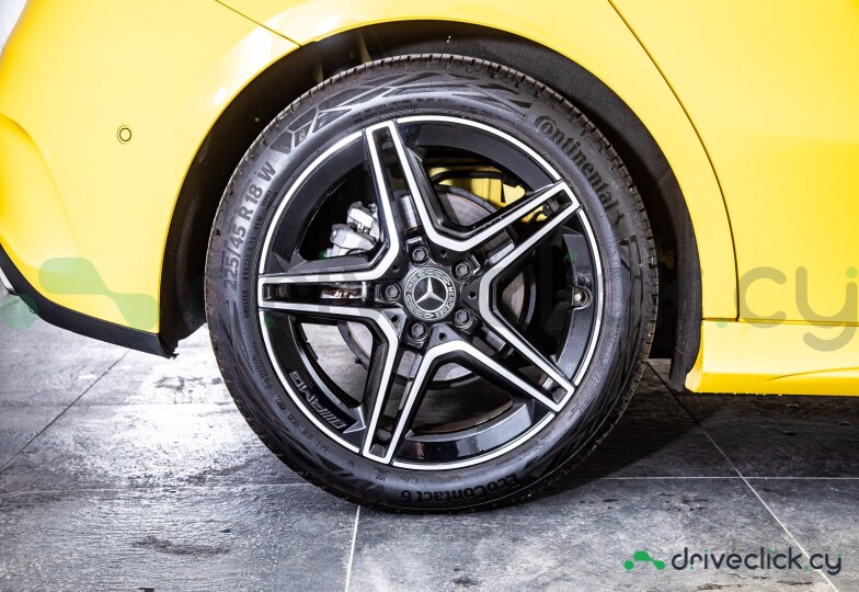 Mercedes A-class Yellow