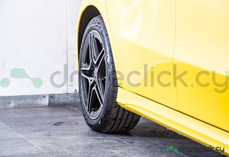 Mercedes A-class Yellow