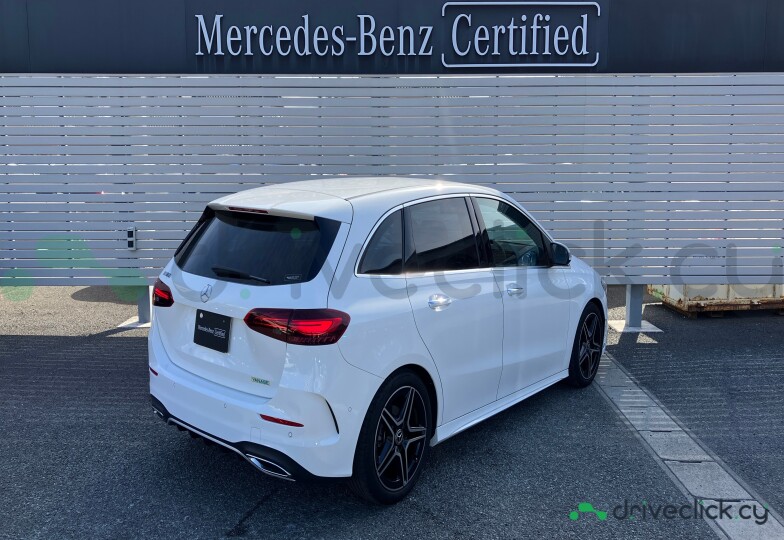 Mercedes B-class White