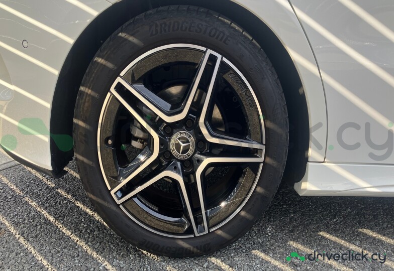 Mercedes B-class White