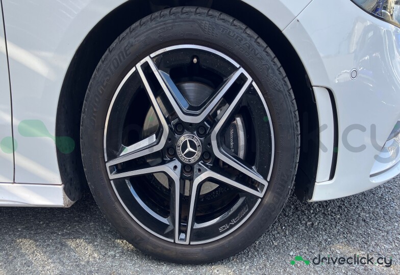 Mercedes B-class White