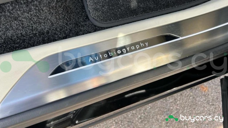 Land Rover Range Rover Black