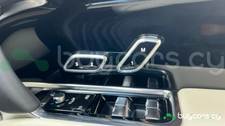 Land Rover Range Rover Black