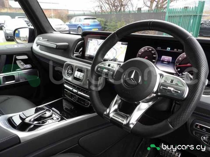 Mercedes G-class Black