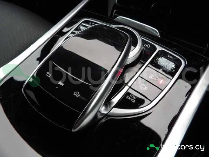 Mercedes G-class Black