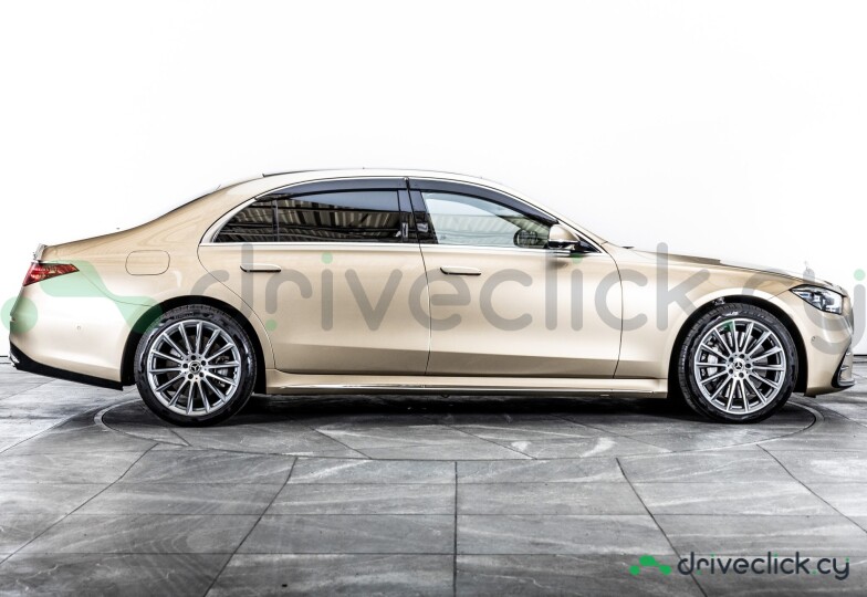 Mercedes S-class Gold