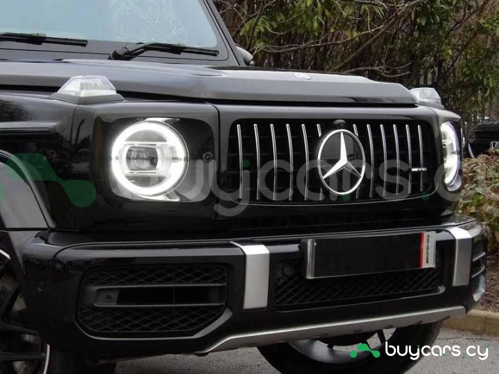 Mercedes G-class Black