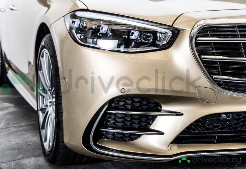 Mercedes S-class Gold