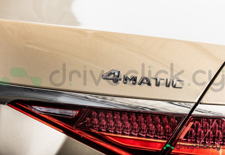 Mercedes S-class Gold