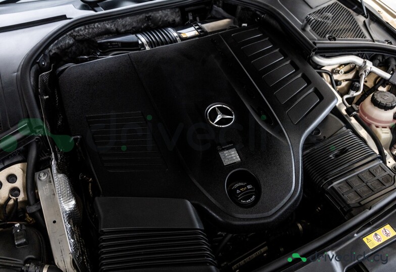 Mercedes S-class Gold