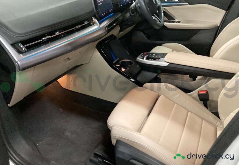 BMW X1 White