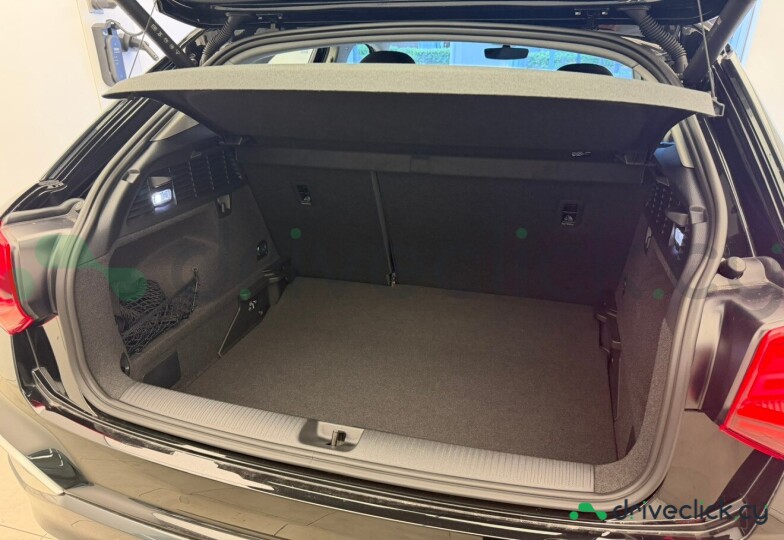Audi Q2 Black