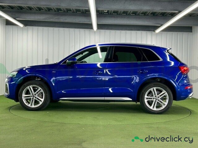 Audi Q5 Blue