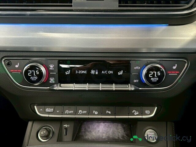 Audi Q5 Blue