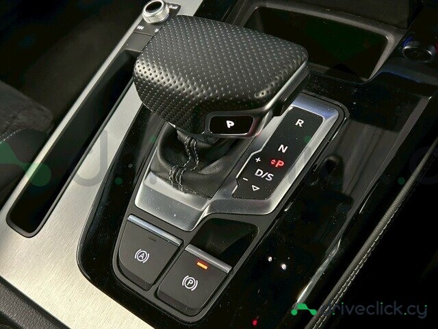 Audi Q5 Blue