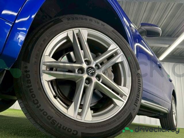 Audi Q5 Blue